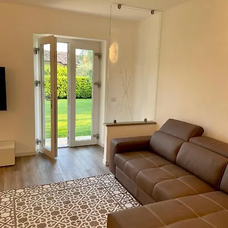 Guest Martilla Luxury & Garden Apartment *