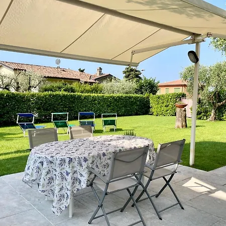 Guest Martilla Luxury & Garden Apartment Garda (Verona)