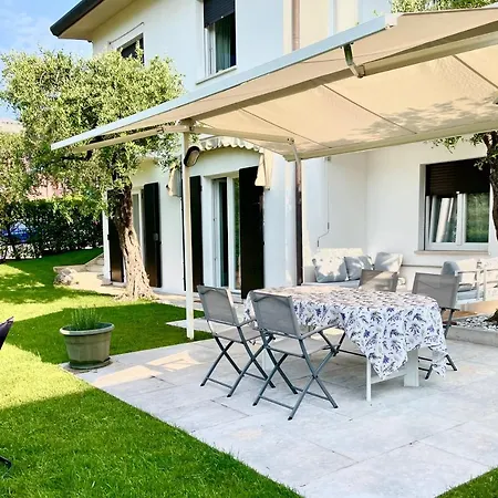 Apartment Guest Martilla Luxury & Garden Garda (Verona)