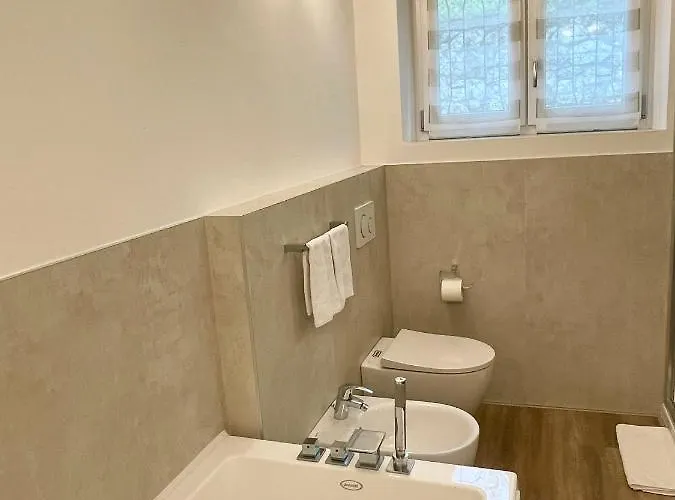 Guest Martilla Luxury&garden Garda (Verona)